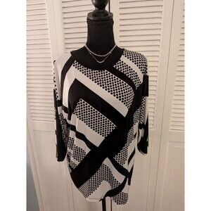 Chicos Top Womens L/2 Geometric Black White 3/4 Slit Sleeve Tunic Blouse Stretch